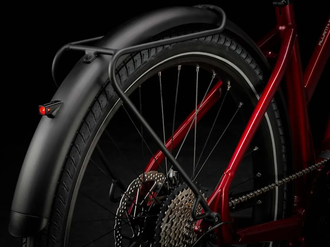Trek Bikes Allant+ 8S Stagger Outlet
