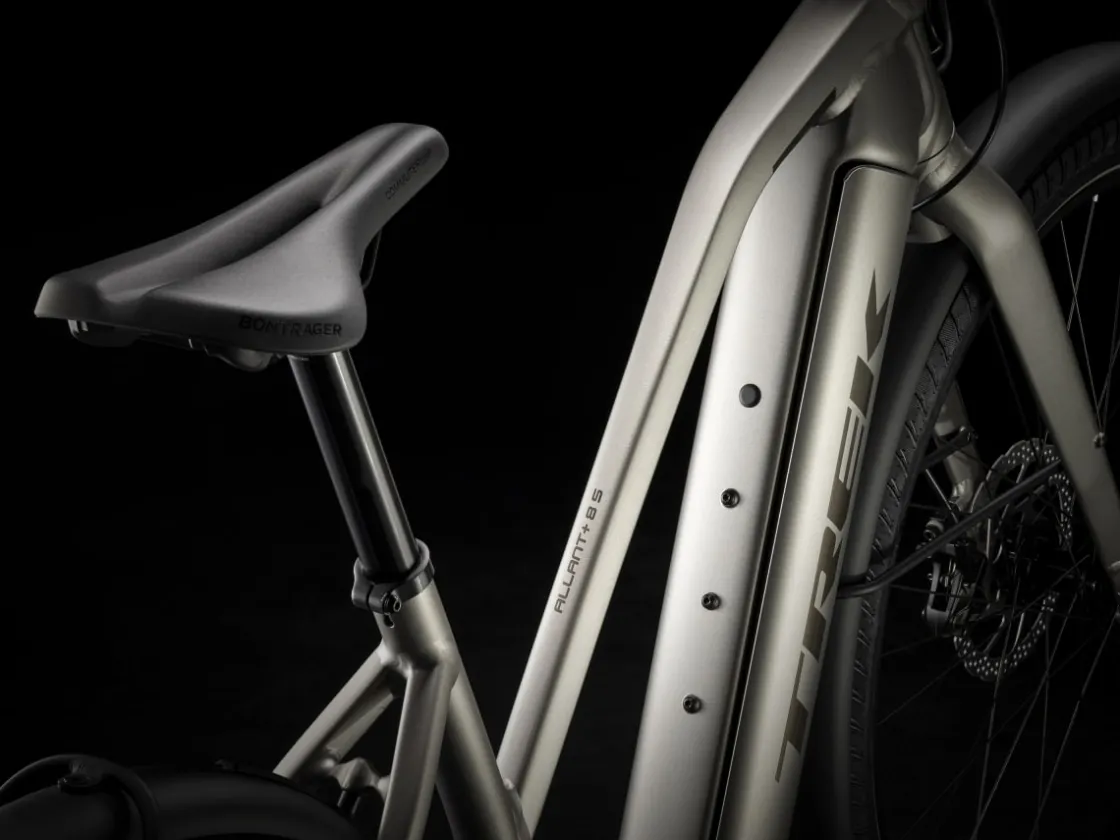Trek Bikes Allant+ 8S Stagger Outlet