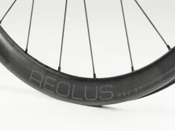 Trek Bikes Bontrager Aeolus RSL 37 TLR Disc Road Wheel Black Best