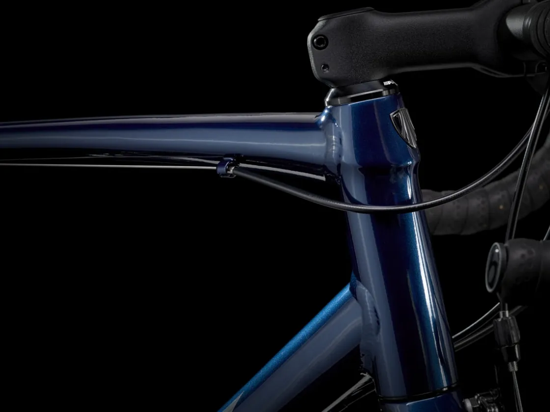 Trek Bikes Domane AL 2 Rim Gloss Mulsanne Blue/Matte Trek Black Store