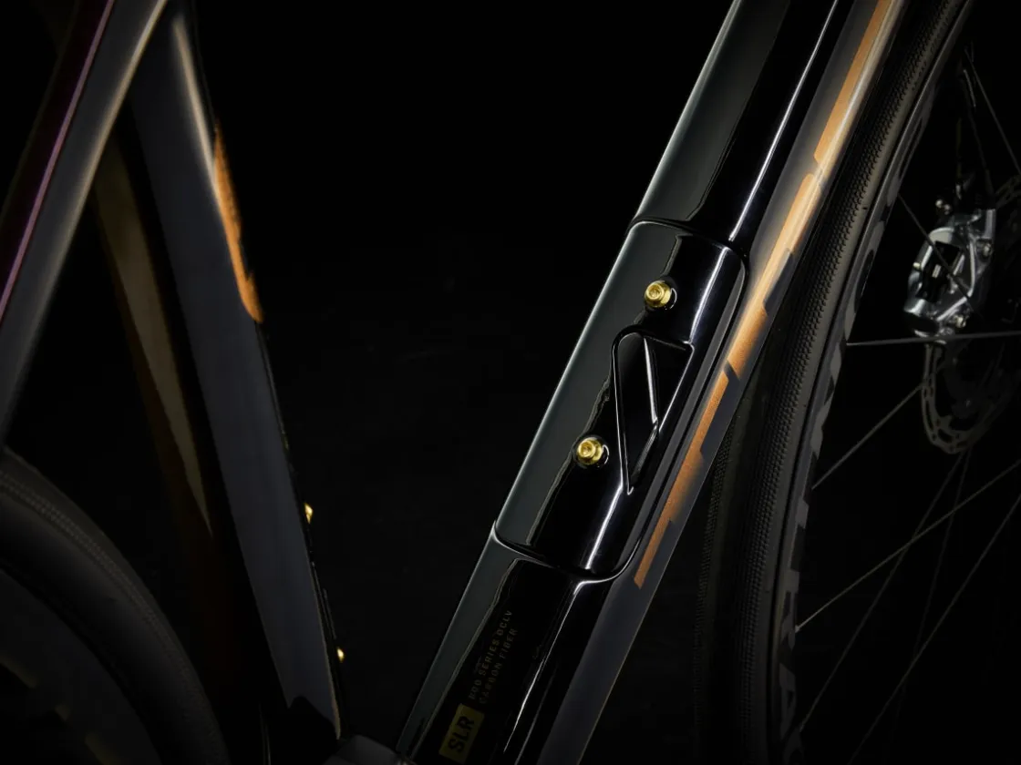 Trek Bikes Domane SLR 9 AXS Gen 4 Team Replica:Metallic Red Smoke to Blue Smoke Fade Online