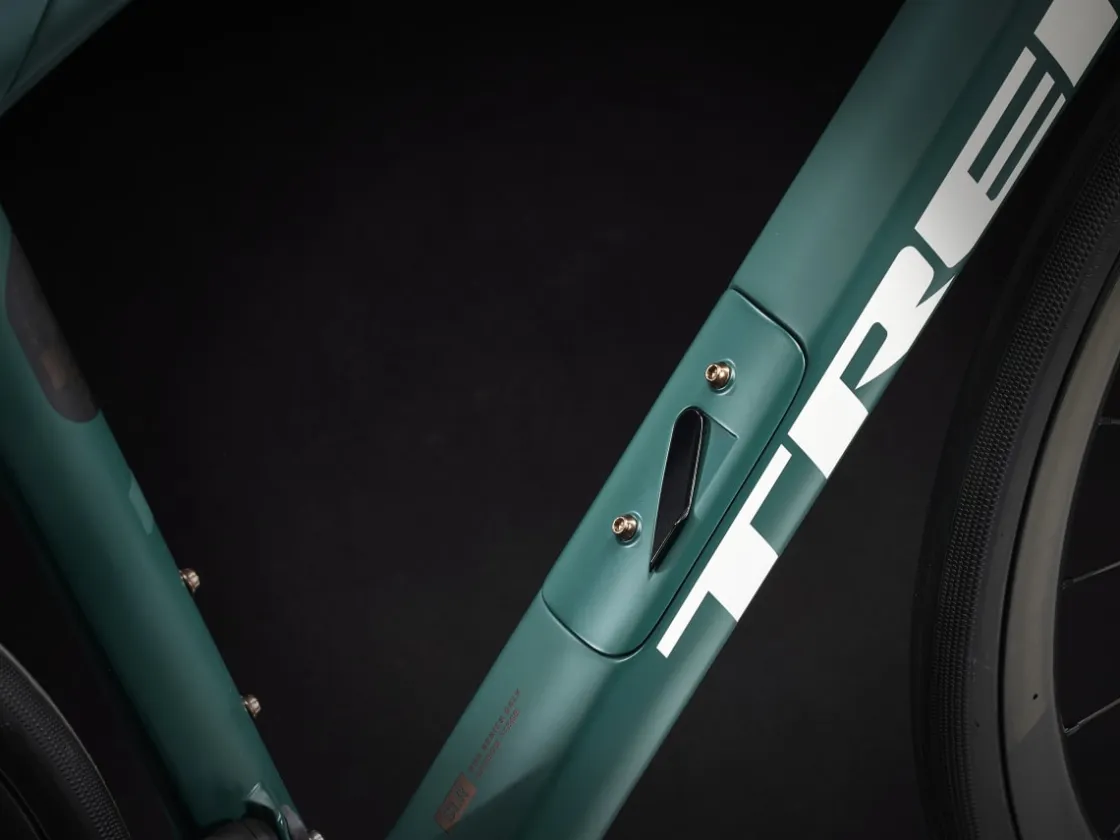 Trek Bikes Domane SLR 9 AXS Gen 4 Team Replica:Metallic Red Smoke to Blue Smoke Fade Online