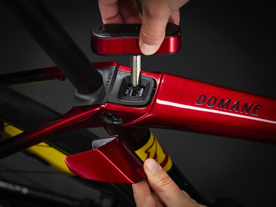 Trek Bikes Domane SLR 9 Gen 4 Outlet