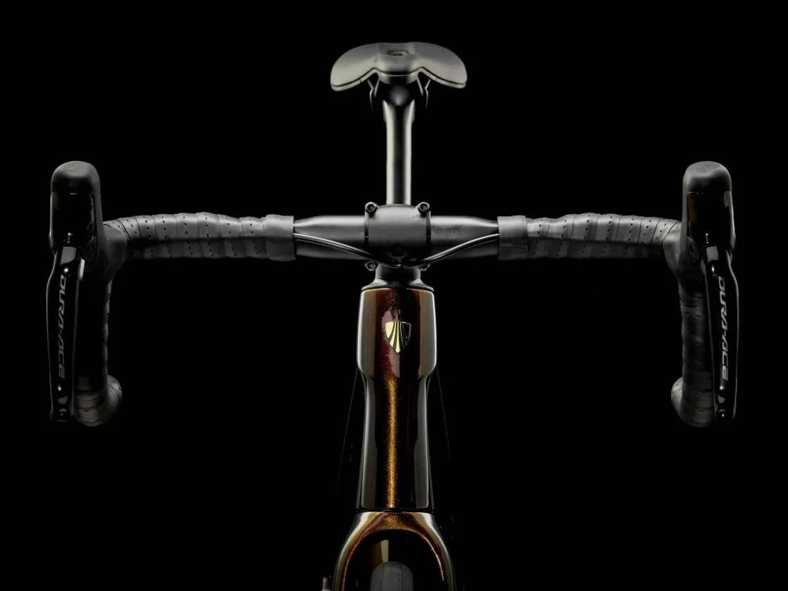 Trek Bikes Domane SLR 9 Gen 4 Outlet