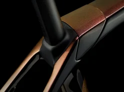 Trek Bikes Domane SLR 9 Gen 4 Outlet