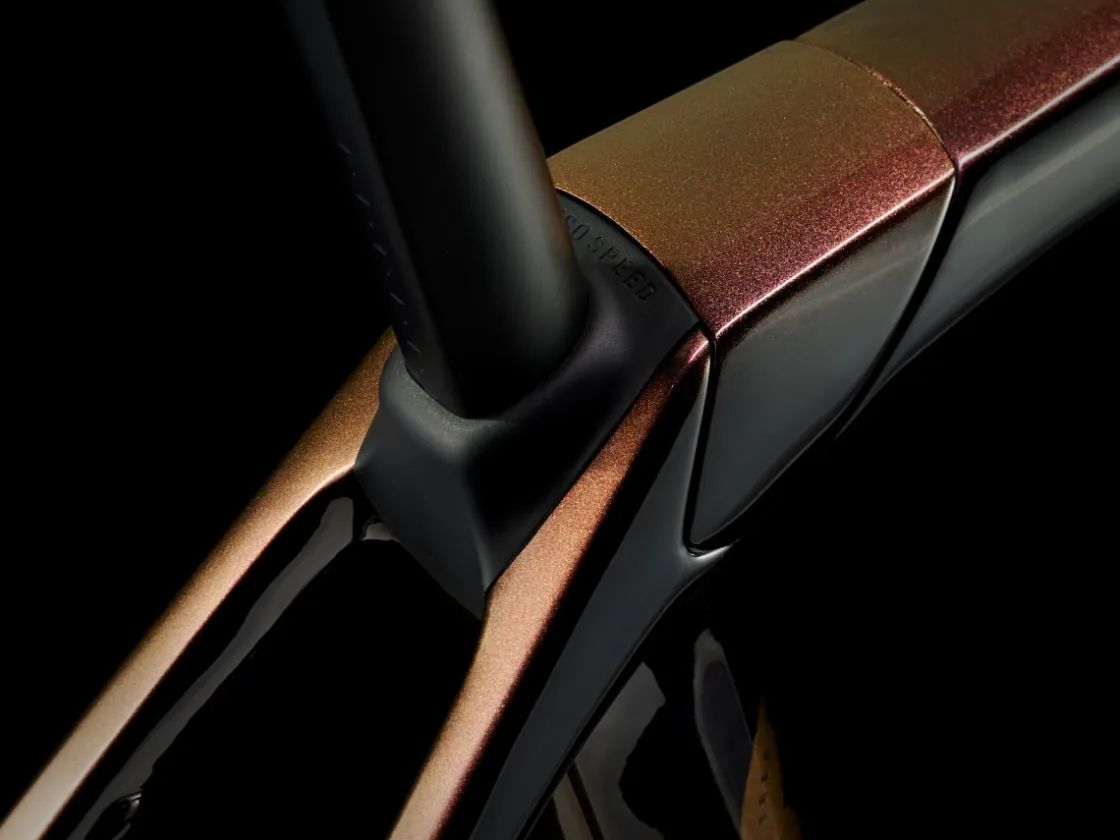 Trek Bikes Domane SLR 9 Gen 4 Outlet