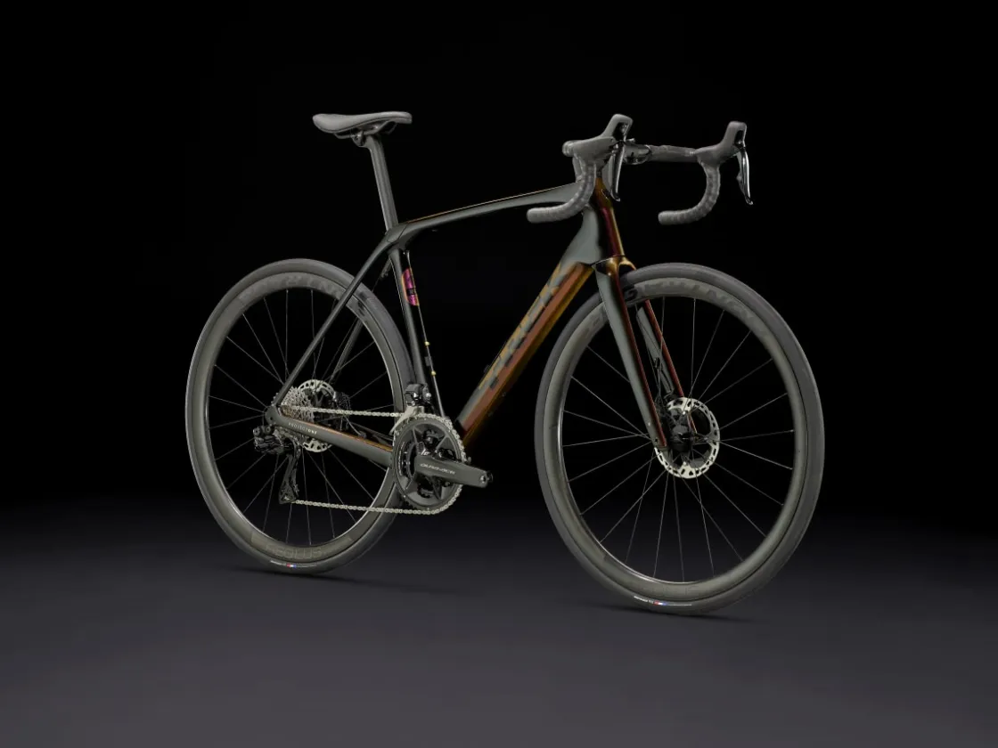 Trek Bikes Domane SLR 9 Gen 4 Outlet