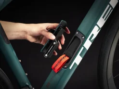 Trek Bikes Domane SLR 9 Gen 4 Outlet