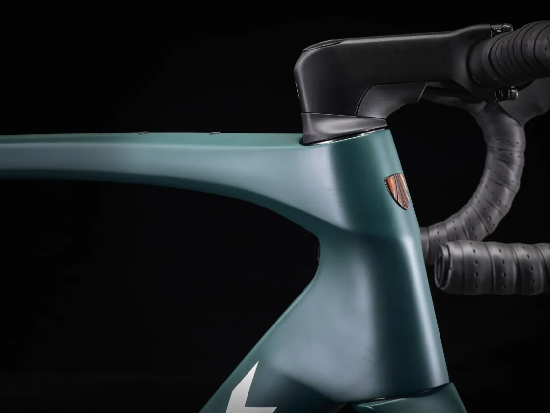 Trek Bikes Domane SLR 9 Gen 4 Outlet