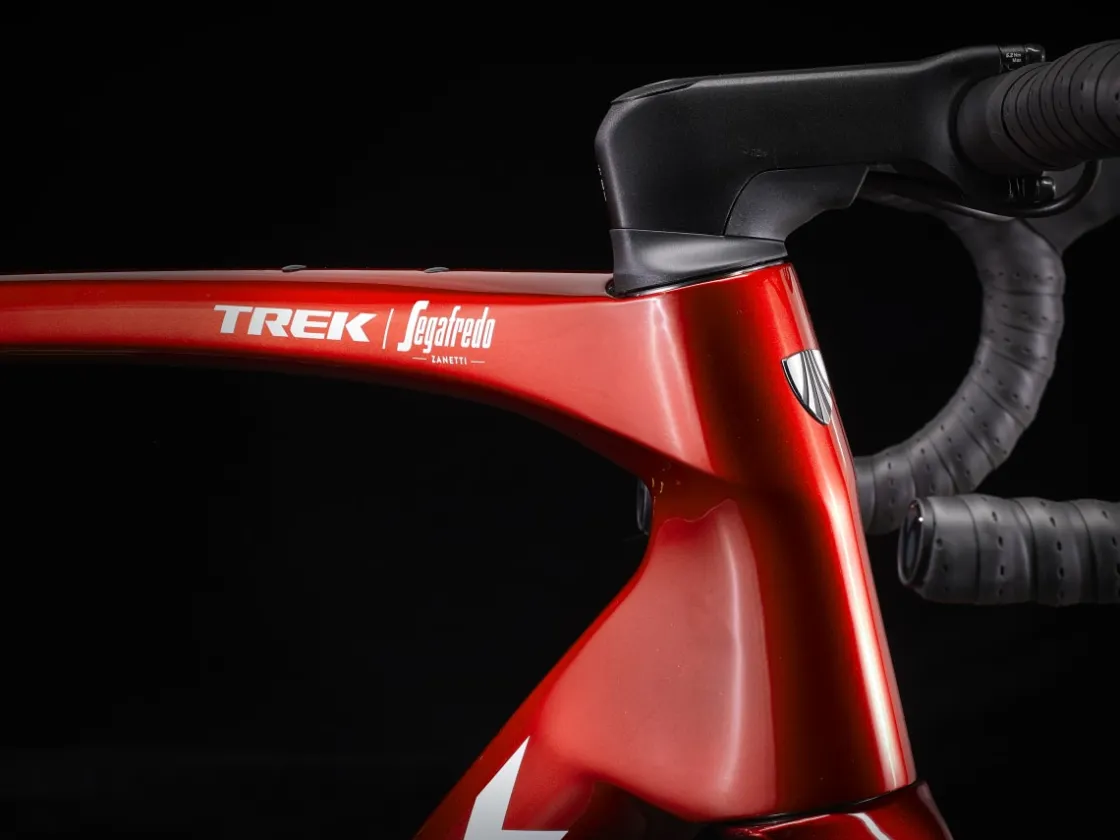 Trek Bikes Domane SLR 9 Gen 4 Outlet