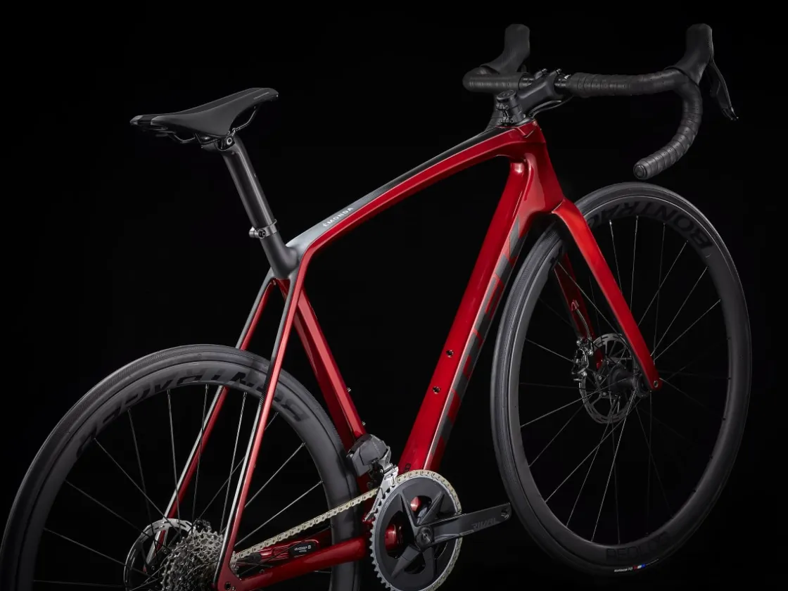 Trek Bikes Émonda SL 6 AXS Dark Prismatic/Trek Black Hot