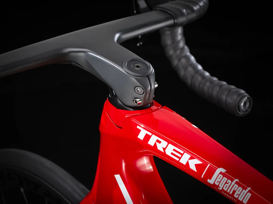 Trek Bikes Émonda SLR 6 AXS Dark Prismatic/Trek Black Hot