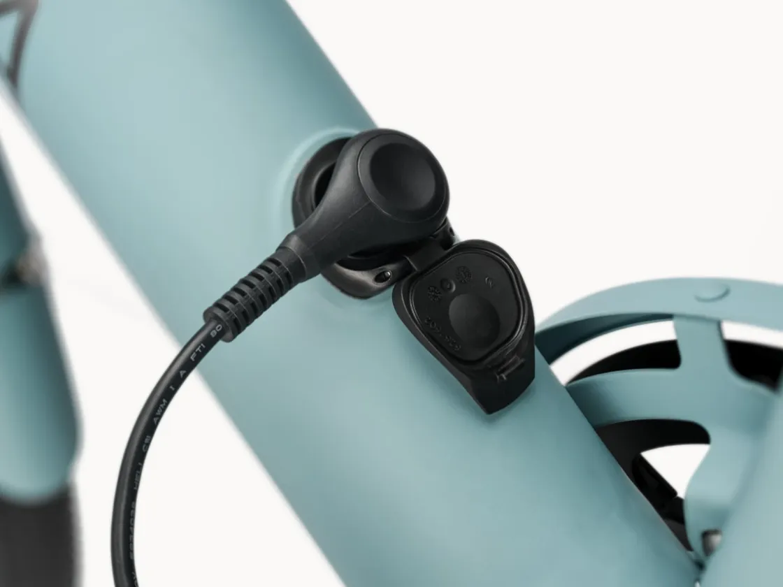 Trek Bikes Loft Go! 7D EQ Step-Over Flash Sale