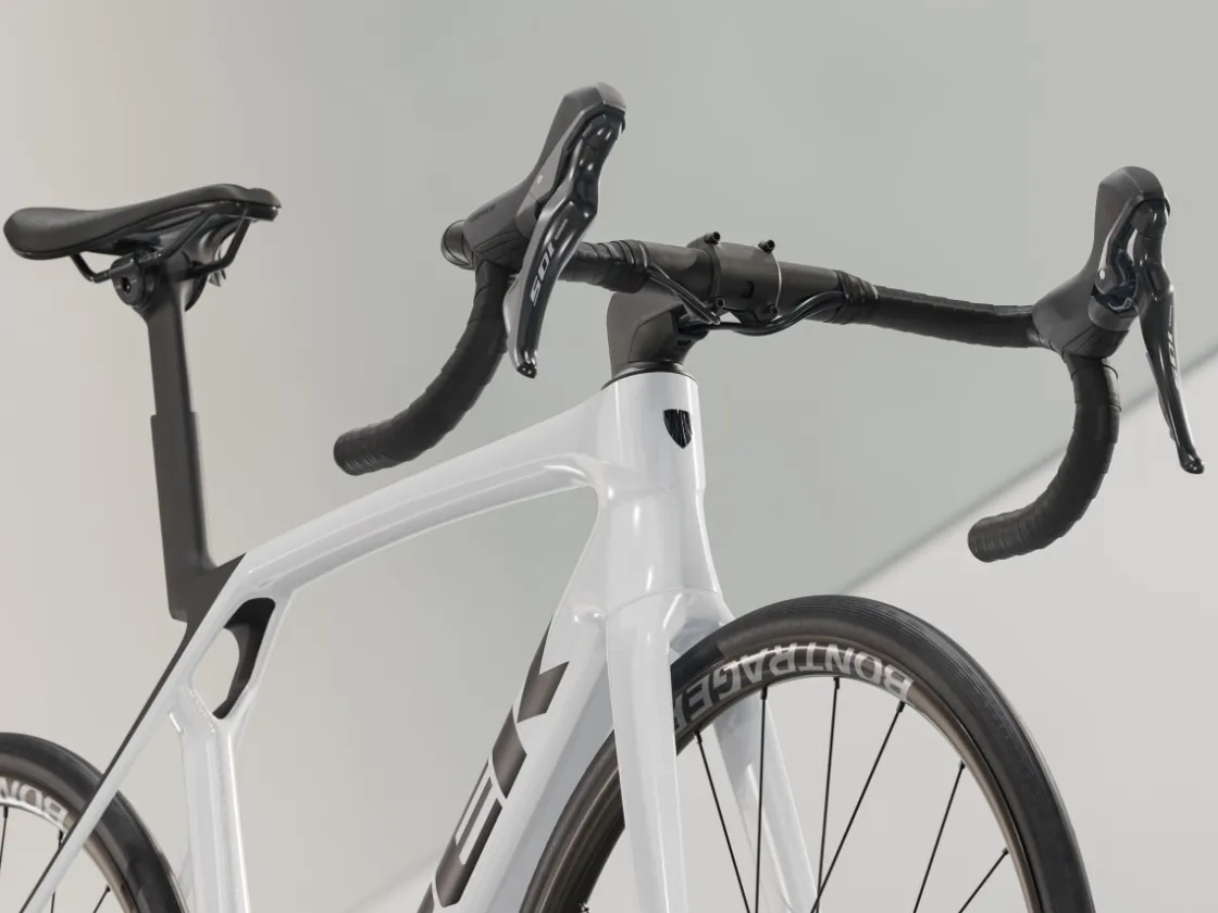Trek Bikes Madone SL 5 Gen 8 Hot