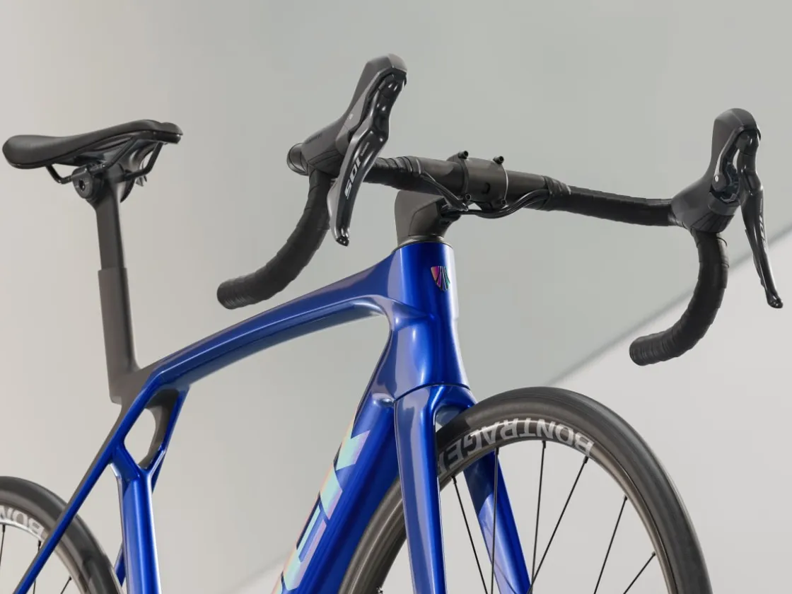 Trek Bikes Madone SL 5 Gen 8 Hot