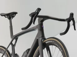 Trek Bikes Madone SLR 7 Gen 8 Online