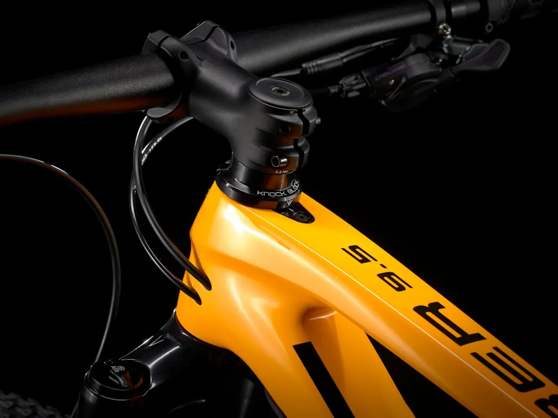 Trek Bikes Procaliber 9.5 Gen 2 Radioactive Red/Trek Black Hot