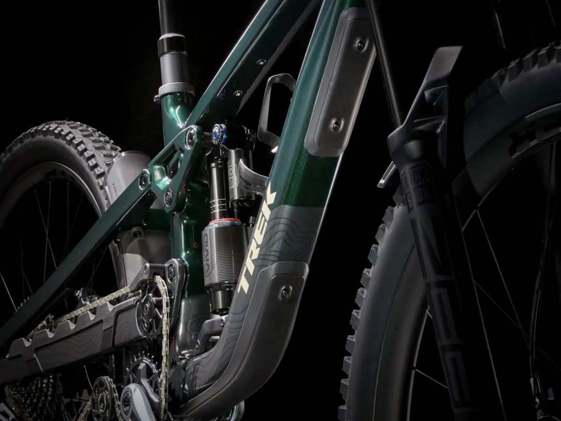 Trek Bikes Slash 9.8 GX AXS T-Type Gen 6 Clearance