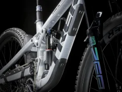 Trek Bikes Slash 9.9 XX AXS T-Type Gen 6 Fashion