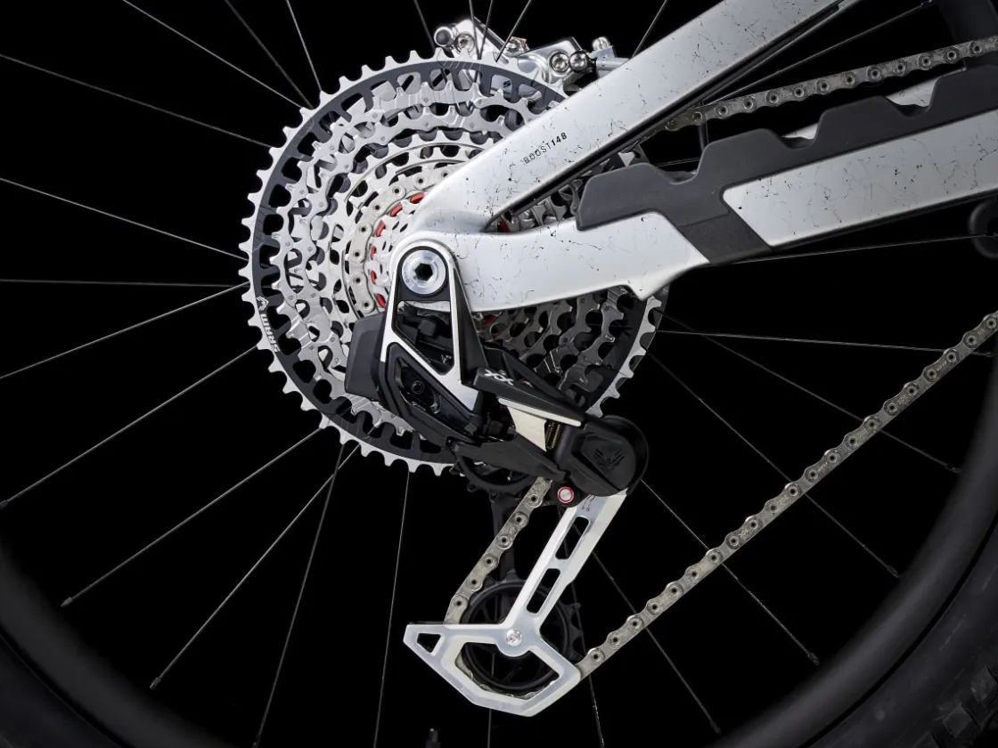 Trek Bikes Slash 9.9 XX AXS T-Type Gen 6 Fashion