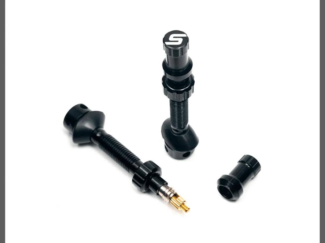 Trek Bikes Stan's NoTubes Universal+ Tubeless Valves Black Hot
